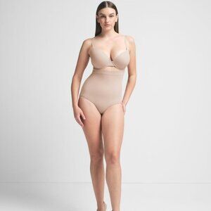 SKIMS Seamless Sculpt High-Waisted Shapewear Tummy Control Brief Mica Size XS